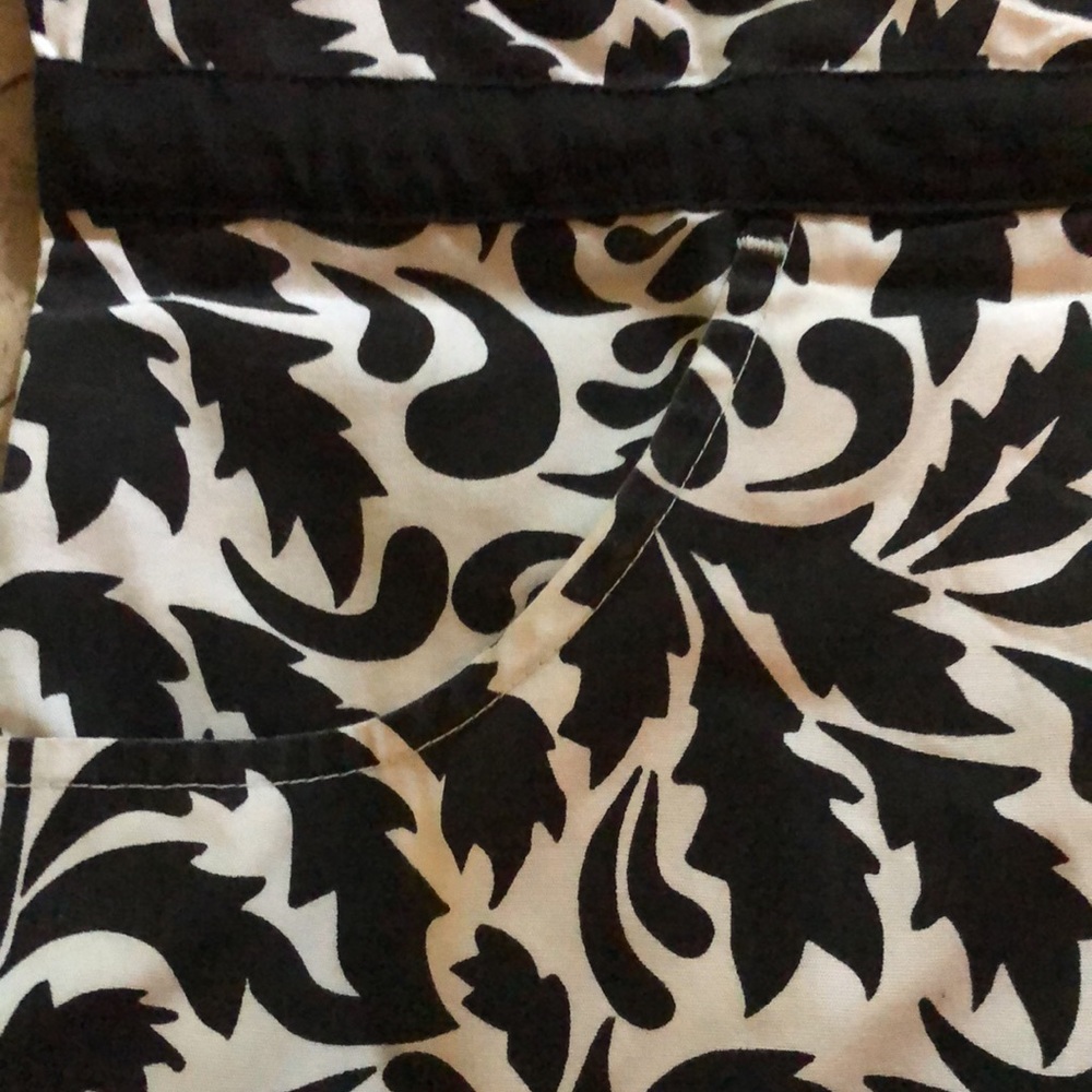 UA Scrubs size xs black and white scrub top - Picture 7 of 8